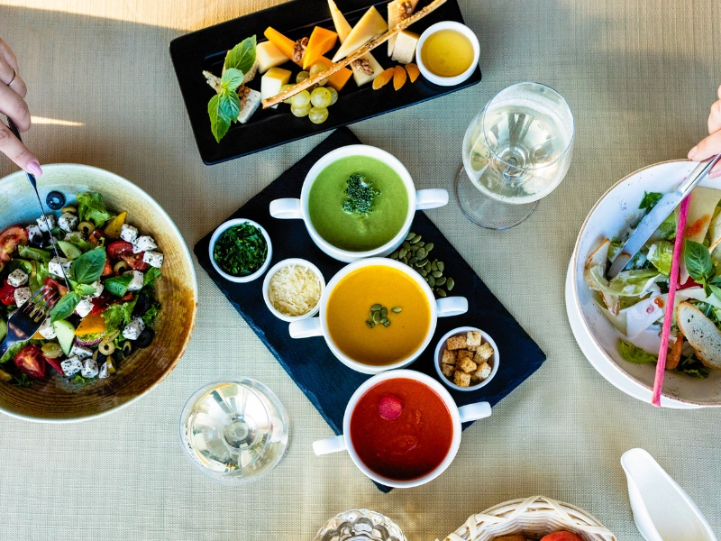 Image representing healthy routine with nutrient-rich foods.